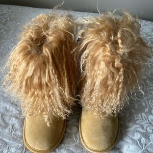 Never worn Furry tan bear paws